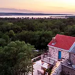 Vakantiehuis Altes Steinhaus Goranova Kuca By Interhome