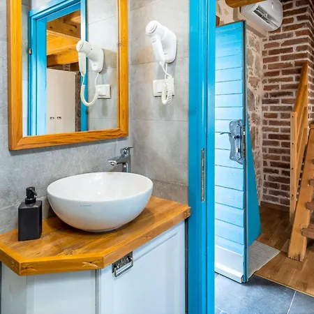 בית נופש Altes Steinhaus Goranova Kuca By Interhome *