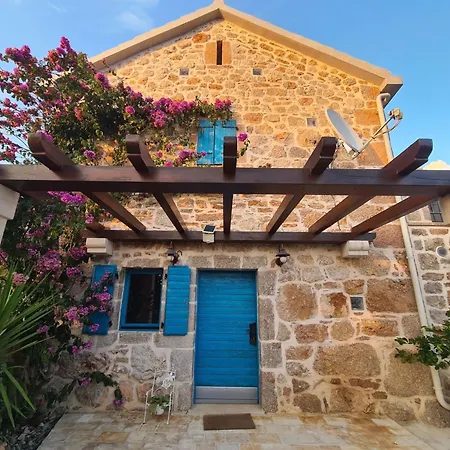 Altes Steinhaus Goranova Kuca By Interhome סלינה
