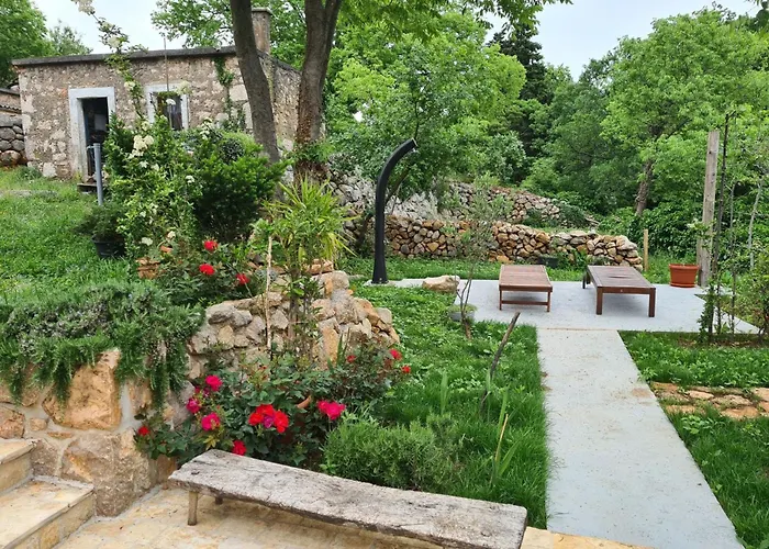 Altes Steinhaus Goranova Kuca By Interhome Vakantiehuis *