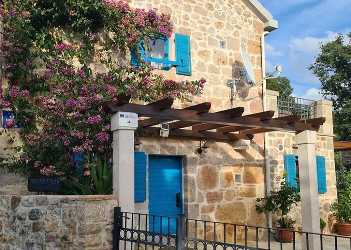 Altes Steinhaus Goranova Kuca By Interhome 펜션 셀리네