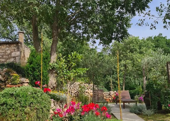 Vakantiehuis Altes Steinhaus Goranova Kuca By Interhome *